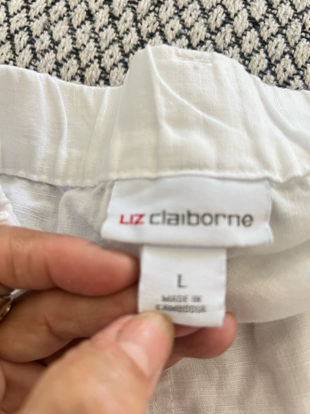 Liz Claiborne White Lightweight Blouse